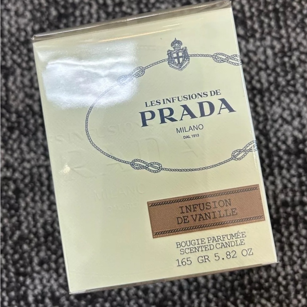 Prada Infusion de Vanille (Vanilla) Scented Candle 5.8 oz./165g